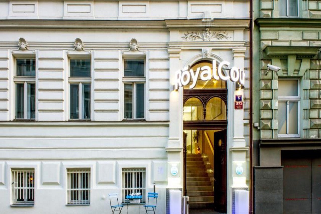 Royal Court Hotel Praga Esterno foto